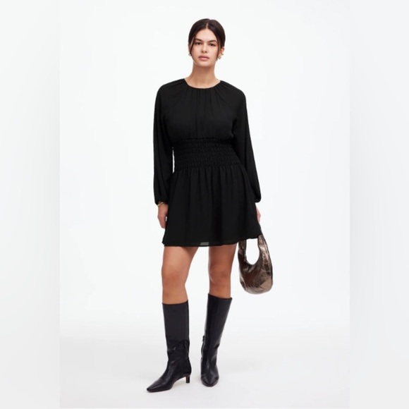 Madewell Dresses & Skirts - Madewell Bubble Sleeve Smocked Mini Dress